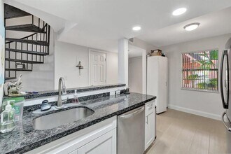 640 Tennis Club Dr, Unit 108 in Fort Lauderdale, FL - Building Photo - Building Photo