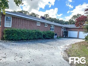 1915 N Berkeley Blvd in Goldsboro, NC - Building Photo - Building Photo