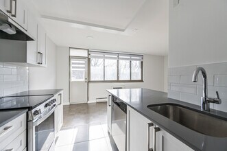 411 Eglinton Ave E in Toronto, ON - Building Photo - Building Photo
