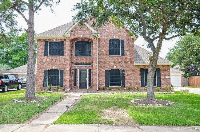 9211 Abbey Chase Ln