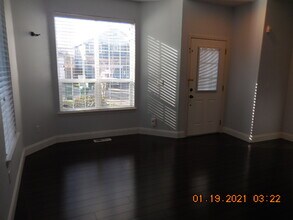 12982 SW Kameron Way in Tigard, OR - Building Photo - Building Photo