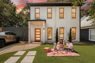 921 Moreland Ave SE in Atlanta, GA - Building Photo