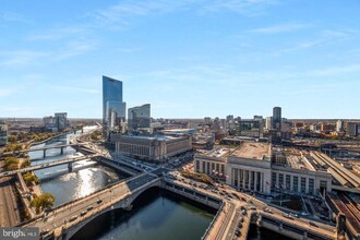 2301-2361 John F Kennedy Blvd in Philadelphia, PA - Building Photo - Building Photo