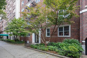 30 Monroe Pl in Brooklyn, NY - Building Photo - Building Photo