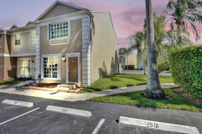 2901 Dorchester Ln in Hollywood, FL - Building Photo - Building Photo