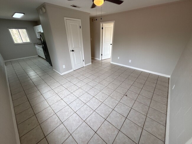 2150 Saxon St in Tallahassee, FL - Building Photo - Building Photo