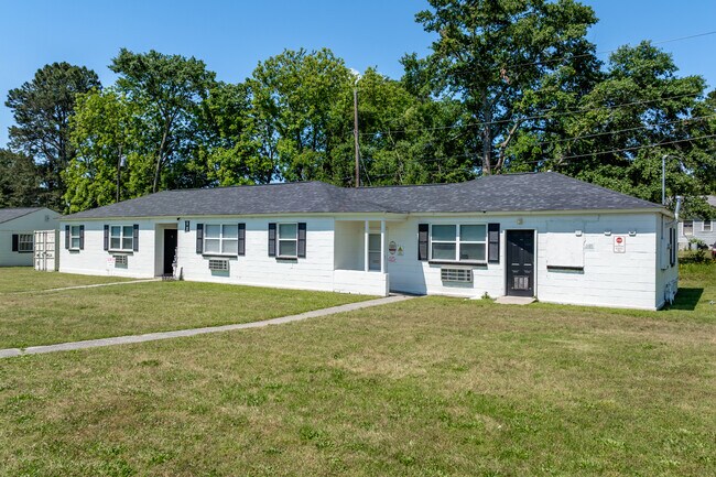 Chester Village Apartments in Chester, SC - Building Photo - Primary Photo