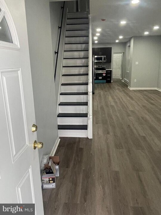 1616 W Ontario St in Philadelphia, PA - Building Photo