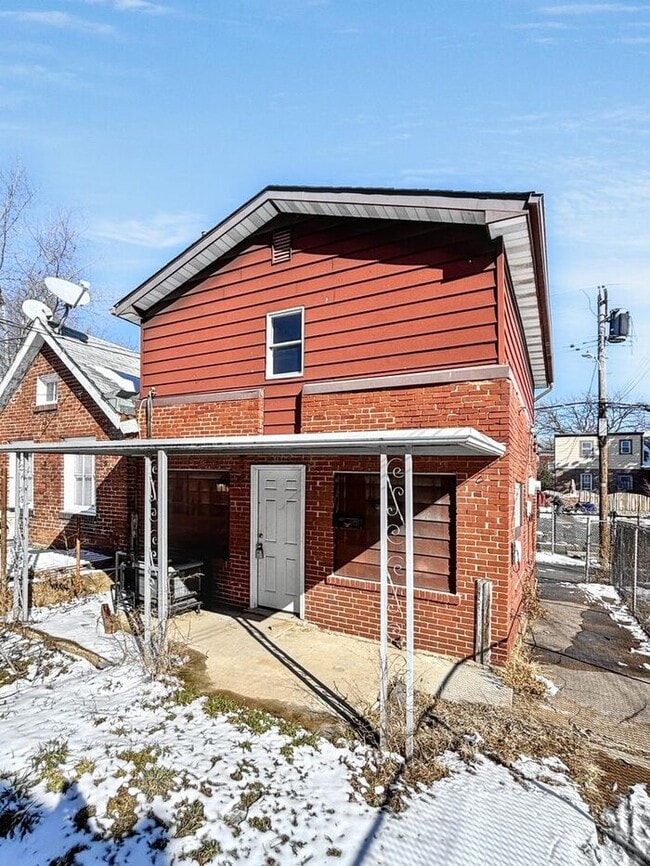 property at 4448 Minnesota Ave