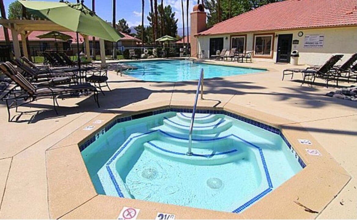 43376 Cook St, Unit Beautiful Condo in Palm Desert, CA - Building Photo