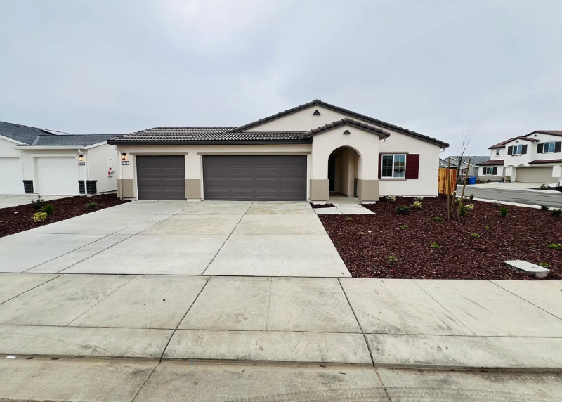 2492 Frascati St in Manteca, CA - Building Photo