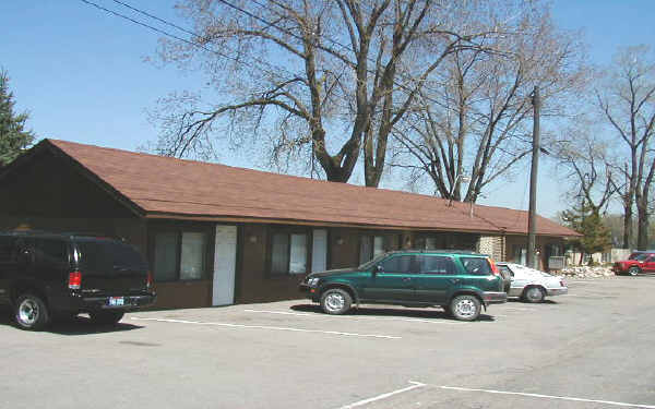 Lakefront Apartments in White Lake, MI - Building Photo - Building Photo