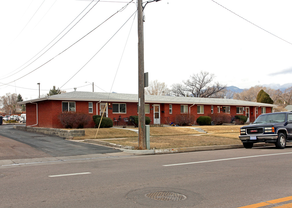 1703 N Meade Ave in Colorado Springs, CO - Foto de edificio