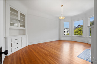 28 Carl St in San Francisco, CA - Building Photo - Building Photo