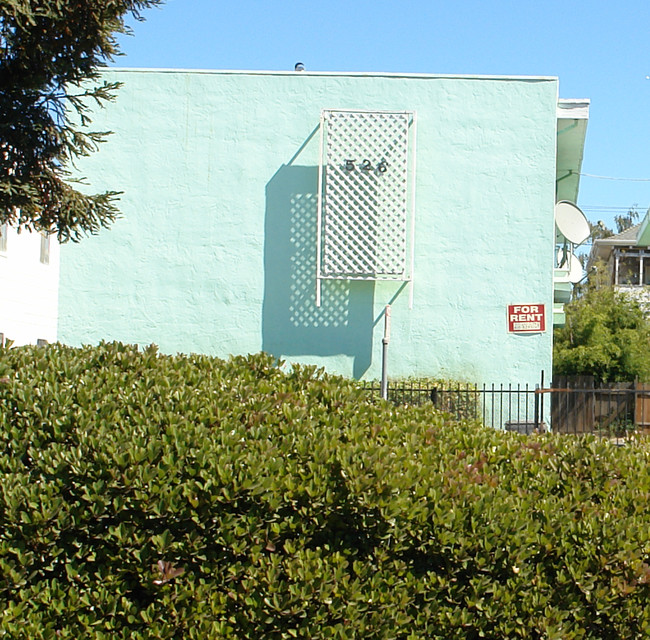 Temescal Apartments in Oakland, CA - Building Photo - Building Photo