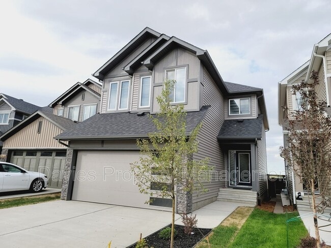 property at 2638 Donaghey Cres SW