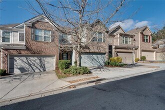 1024 Haley Wds Ln in Lawrenceville, GA - Building Photo - Building Photo