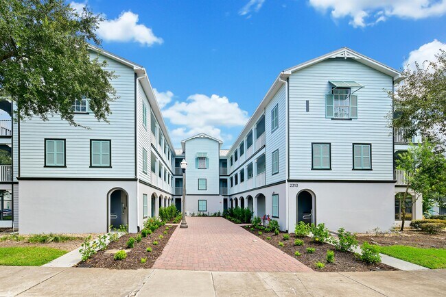 7503 Atlantis Way, Unit J107 in Kissimmee, FL - Building Photo - Building Photo