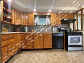 191 Helen St in Cheektowaga, NY - Building Photo - Building Photo