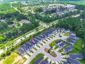 152 Red Cascade Trl in Willis, TX - Building Photo - Building Photo