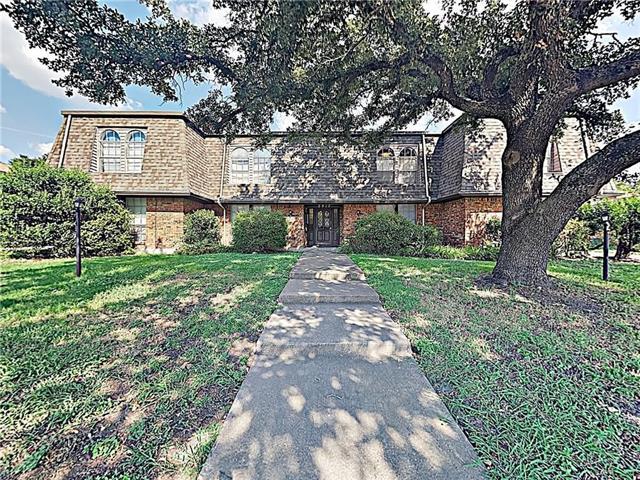 2917 Las Vegas Trail in Fort Worth, TX - Building Photo