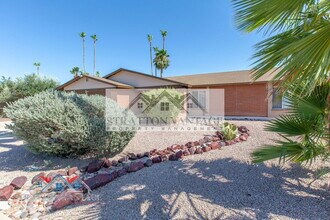 7911 East Vía de Belleza in Scottsdale, AZ - Building Photo - Building Photo