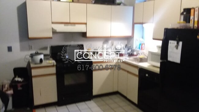 30 S Huntington Ave, Unit 3 in Boston, MA - Building Photo - Building Photo