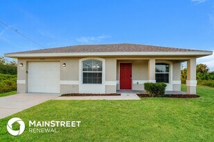 3203 34th St SW in Lehigh Acres, FL - Building Photo