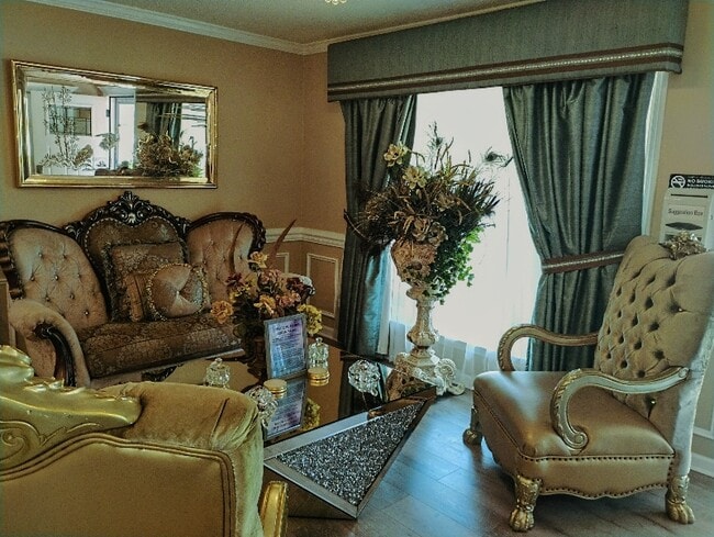 property at 411 Oak St