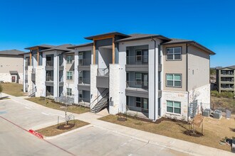 Strata in Austin, TX - Building Photo - Building Photo