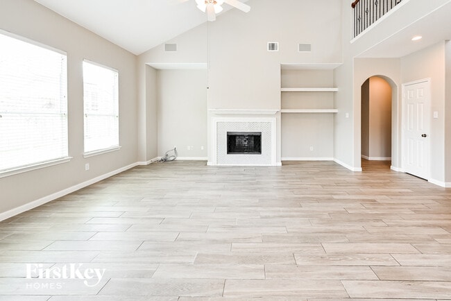 13803 Turning Spring Ln in Houston, TX - Building Photo - Building Photo