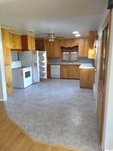 3296 Buena Vista Rd in Torrington, WY - Building Photo - Building Photo