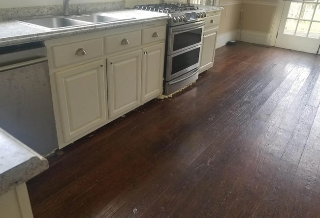 1413 Thomas Ave in Charlotte, NC - Building Photo - Building Photo