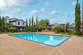 Highpoint Townhomes in Plano, TX - Building Photo - Building Photo