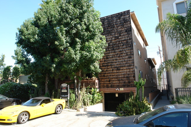 10859 Fruitland Dr in Studio City, CA - Building Photo - Building Photo