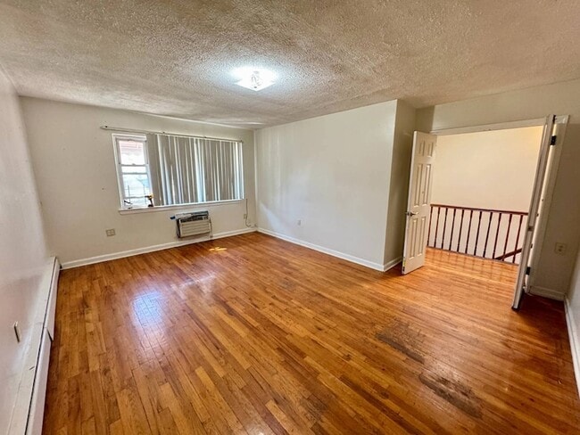 526 Underhill Ave, Unit 2F in Bronx, NY - Building Photo - Building Photo