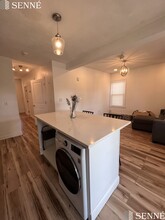 104 Thorndike St, Unit 2B3 in Cambridge, MA - Building Photo - Building Photo