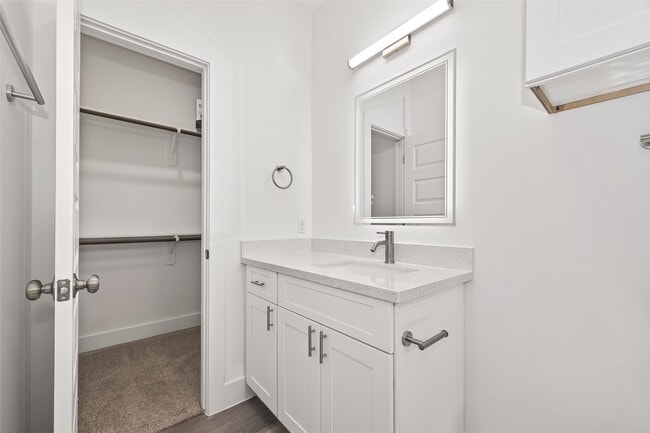 property at 5304 Lynnfield St