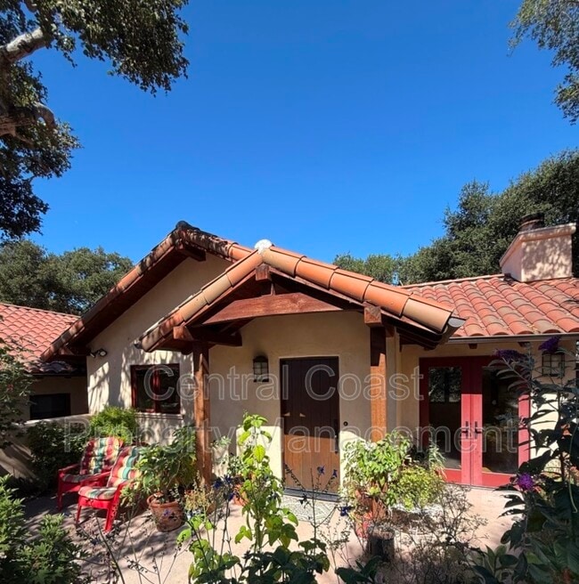 66 E Carmel Valley Rd in Carmel Valley, CA - Building Photo - Building Photo