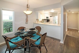 918 Capri Isles Blvd in Venice, FL - Building Photo - Building Photo