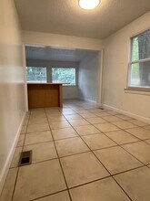 2211 Lavera Dr in Tuscaloosa, AL - Building Photo - Building Photo