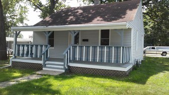 427 N Briggs St in Joliet, IL - Building Photo