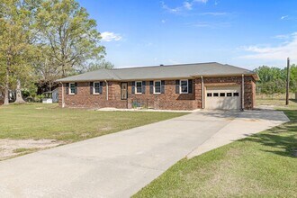 315 Holland Hill Dr in Goldsboro, NC - Building Photo - Building Photo