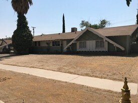 44237 Calston Ave in Lancaster, CA - Building Photo