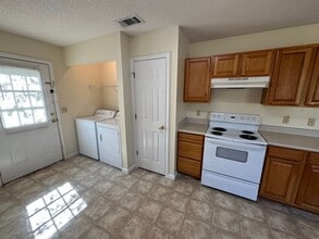 801 Jessica Ln in Statesboro, GA - Building Photo - Building Photo