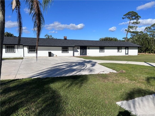property at 6105 SW Gator Trail