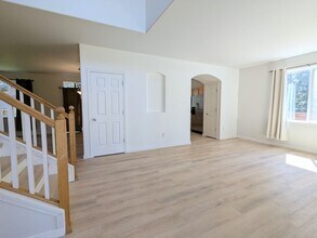 61132 Buckshot Pl in Bend, OR - Building Photo - Building Photo