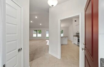 4099 NE 58th Cir in Silver Springs, FL - Building Photo - Building Photo