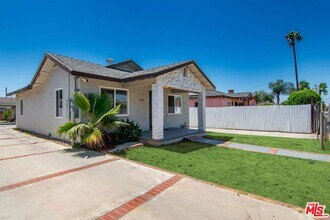 11862 Art St in Los Angeles, CA - Building Photo - Building Photo