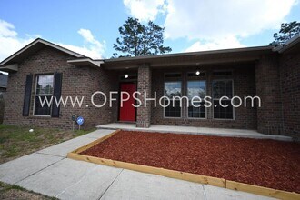 4521 Hermosa Rd in Crestview, FL - Building Photo - Building Photo